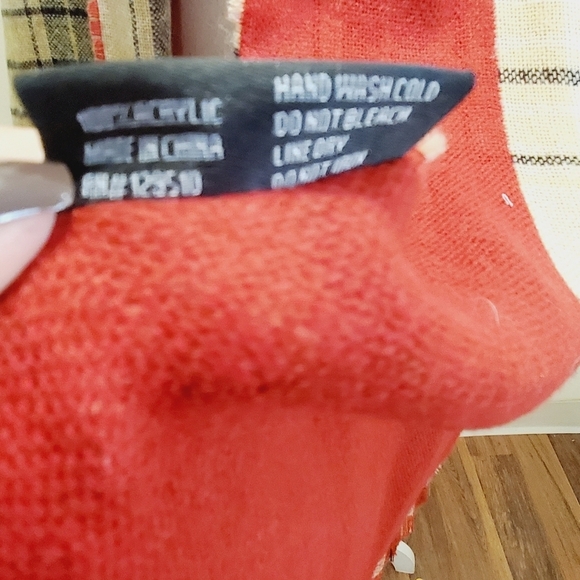 CARLOTTE DANIEL women's  large red plaid reversible Scarf - Picture 6 of 8